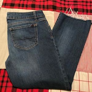 Tommy Hilfiger straight leg Jean 8